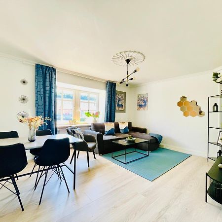 Aday - Modern 2 Bedroom Charming Central Apartment With Public Parking Ålborg Eksteriør bilde